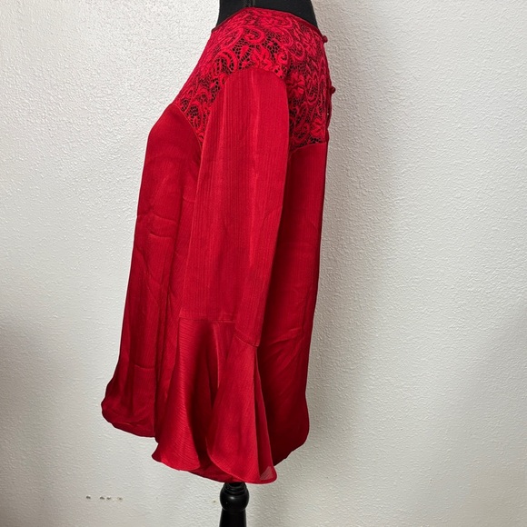 1011 I.N. Studio Red Lace Detail Blouse w/flare sleeves - Picture 4 of 10